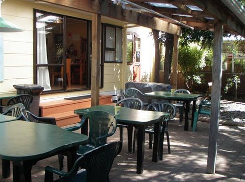 Paradiso Backpackers Нельсон Екстер'єр фото
